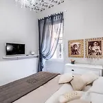 Ripetta Miracle شقة *